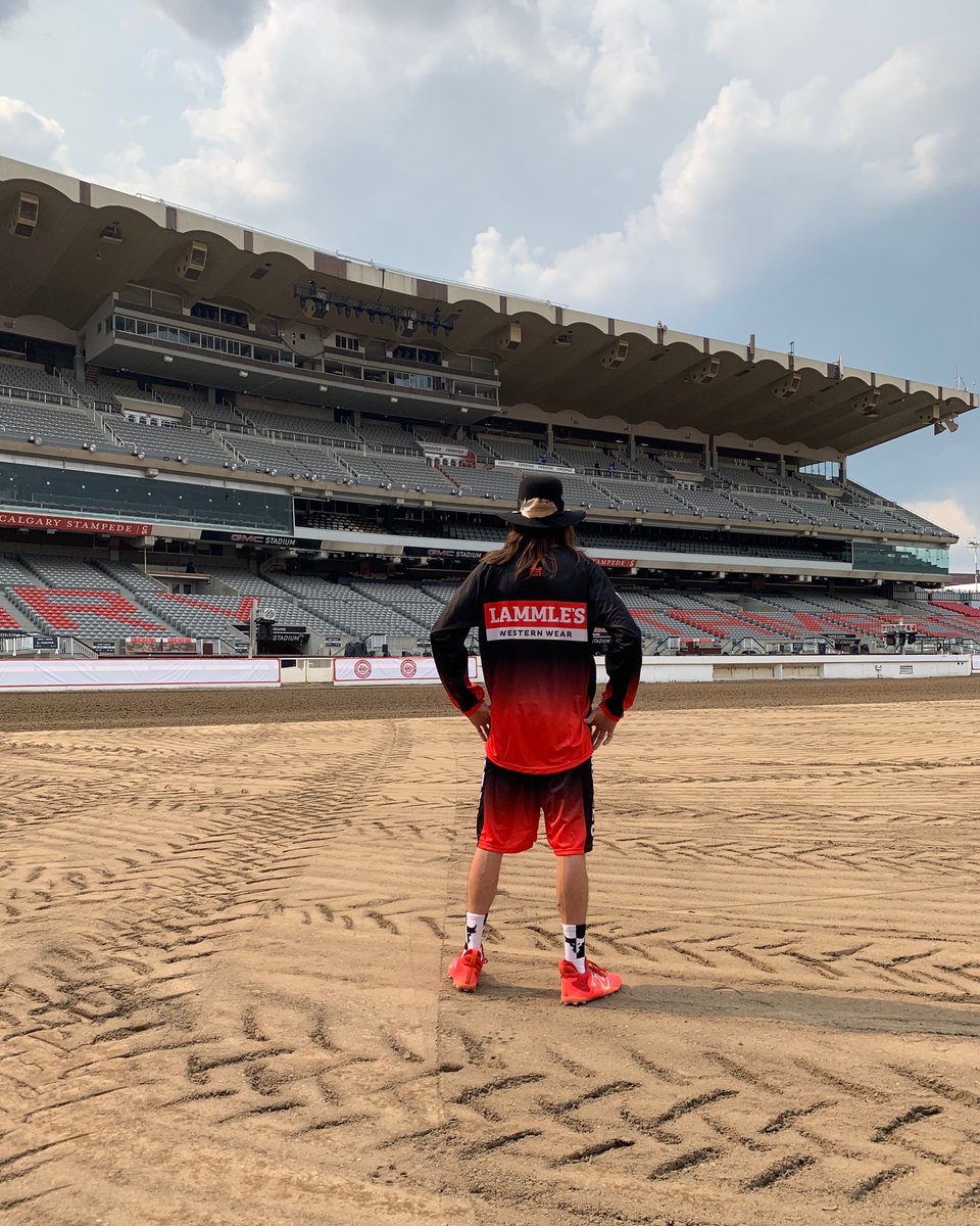 Lammles's tweet photo. Another Level.
Proud to be the Official Partner of the CS Bullfighters. Letโs ride!
#calgarystampede #stampede2023 #csrodeo #westernwear #yyc #liveyourownwest https://t.co/yfp7Tt4vsh