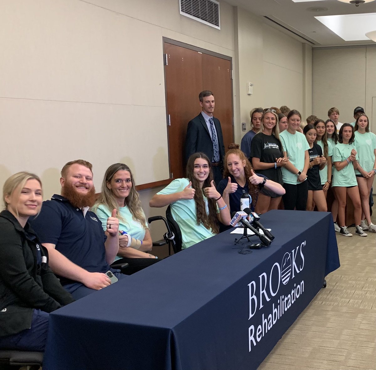 GeorgeHarrigan's tweet image. Met with Madison prior to her press conference. She was attacked, stabbed 17 times, paralyzed from the waist down. Very strong and inspiring young lady… @Join1Love #madisonstrong @madisonschemitz