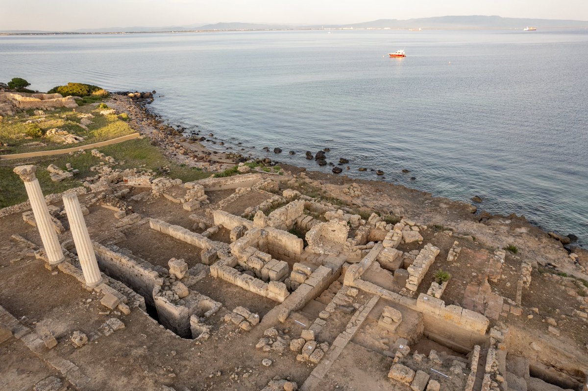 UCTharros's tweet photo. Closing out one of our excavations in the temple area at Tharros. https://t.co/zVeLb4T7nL