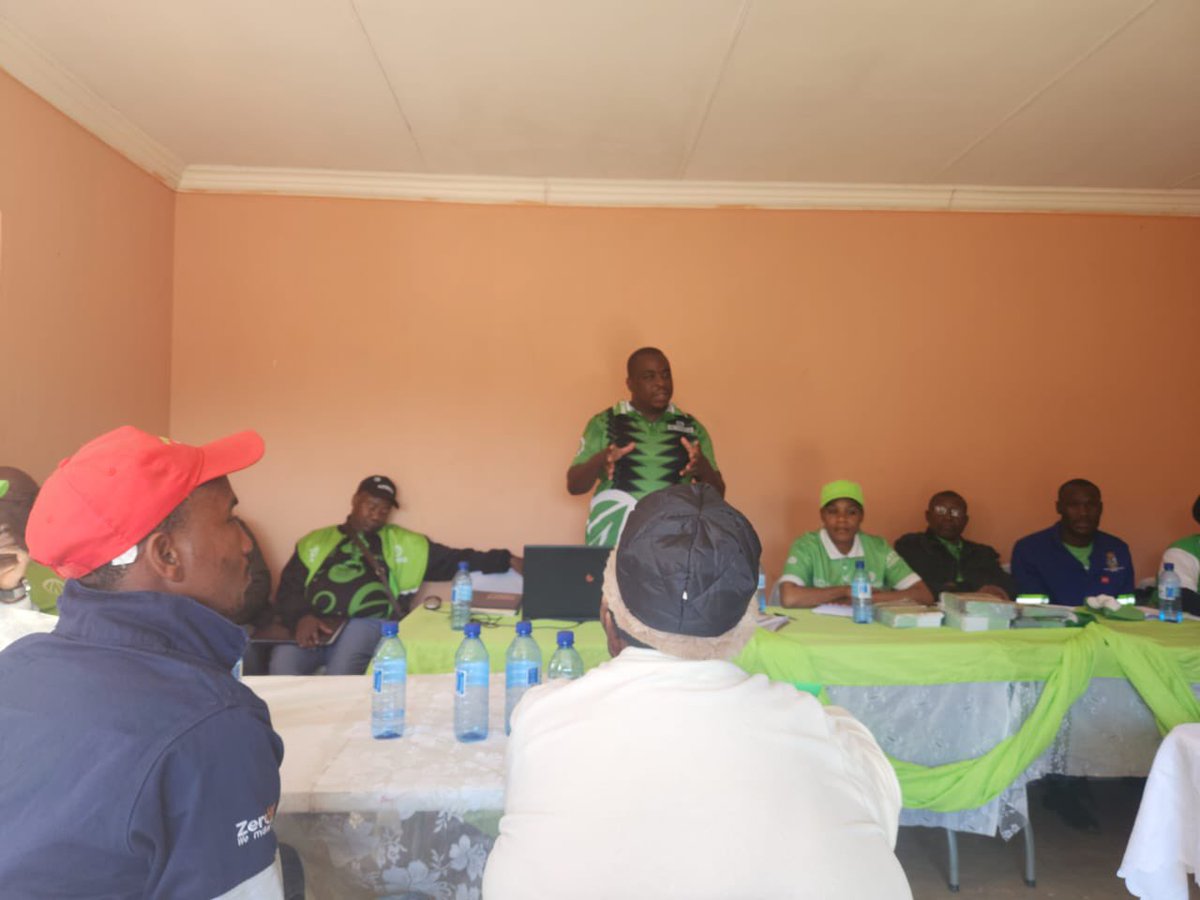 Today the provincial leadership kick-starts its first #Project2024 engagement session with regional leaders to ensure we are still on course for the upcoming elections.

Thank you, Waterberg Region for such a positive session. We will surely soar to new heights💚🇿🇦
<a href="/HermanMashaba/">Herman Mashaba</a>