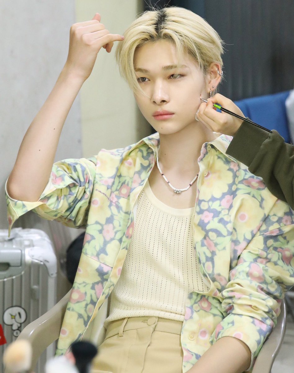 ni-ki truly is the prettiest 🤍