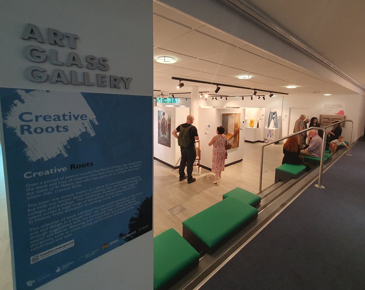 andyjbowden's tweet photo. Called in @TheWorldofGlass 2 c the excellent Creative Roots exhibition of visual arts &amp; design work by those from or with strong connections 2 the borough. Well worth a look &amp; just a start, with music, science, acting and more there will need to be a creative roots 2 and even 3 https://t.co/eQHEcPRYtQ
