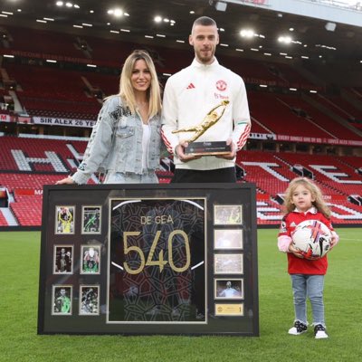 kayode_tevi's tweet photo. #NewProfilePic #DLegend @D_DeGea
I’m forever a fan https://t.co/CRAeJzFtYB
