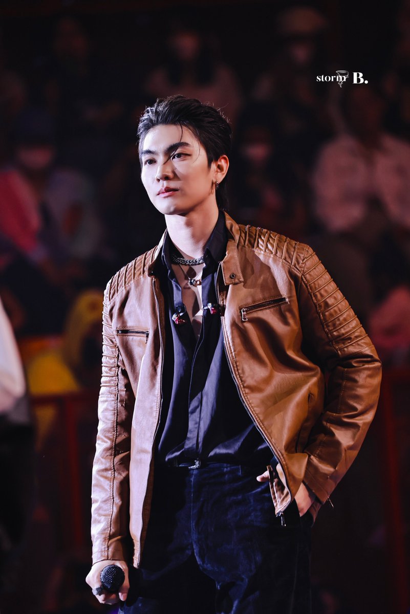 storm_b0706's tweet photo. 🤎

 #BeTheBossWorld1stBD
@Bossckm_ https://t.co/1p6ot8eZcl