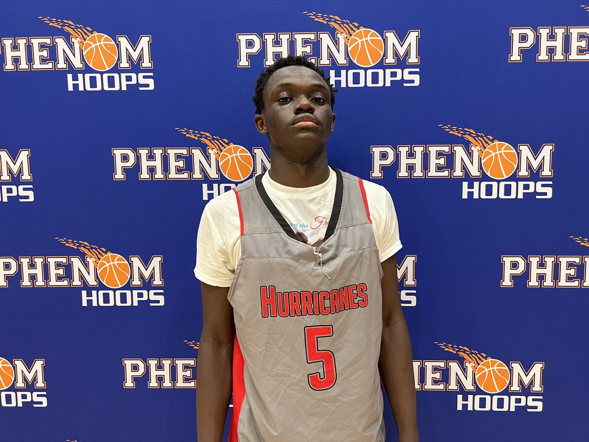 Phenom_Hoops's tweet photo. MVPs:
Hugo Gonzalez Dutor and Daniel Kelleh (Durham Hurricanes) 
#PhenomSummerHavoc https://t.co/pppRL1EXHS