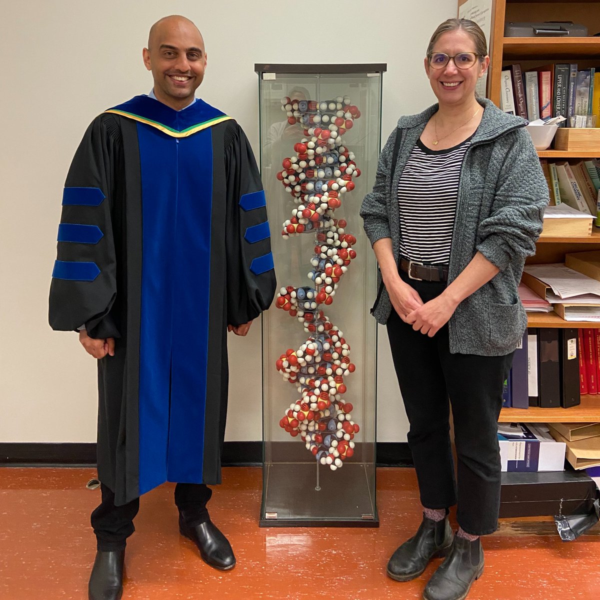 That's a wrap with grad school! Special thanks to my awesome bosses <a href="/abrown_uofa/">Alex Brown</a>  and <a href="/JuliGibbsYEG/">Juli Gibbs</a>, and all the wonderful folks at <a href="/ualbertachem/">UAlberta Chemistry</a> I got to meet along the way.