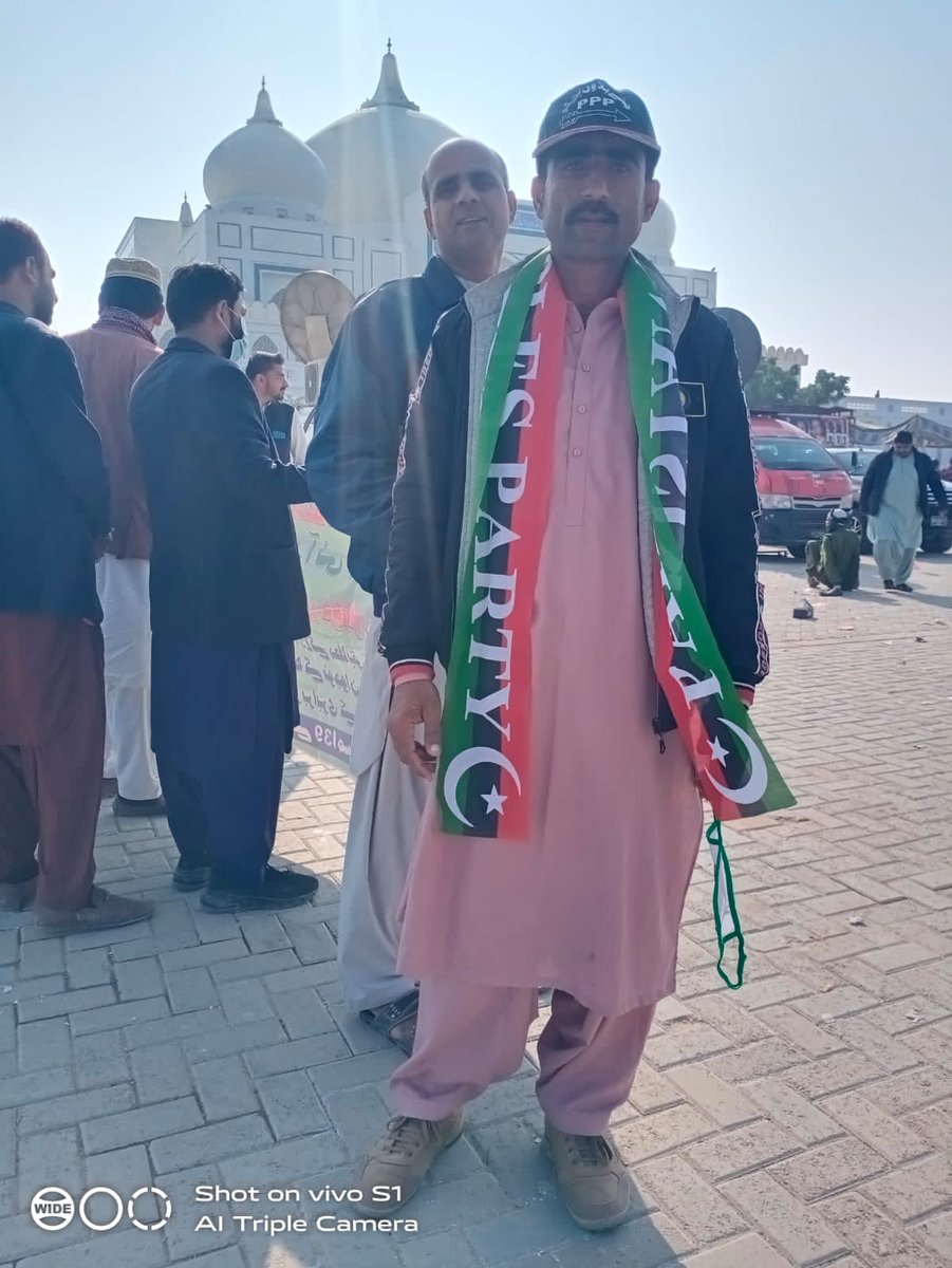 NoorHus99152340's tweet photo. #OneSindhOnePolicy 
ھڪ پاليسي ڙي ھڪ پاليسي اورآل 33 تي https://t.co/rU9E21gUmN