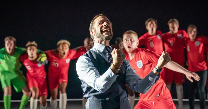 TerriPaddock's tweet image. ‘If you strip away the football, this is a play about masculinity, mental health &amp;amp; the toxic stereotypes that ultimately hinder performance’

@revstan may not be a football fan but #DearEngland at the @NationalTheatre is a whole different ball game #RT

theatre.revstan.com/2023/06/review…