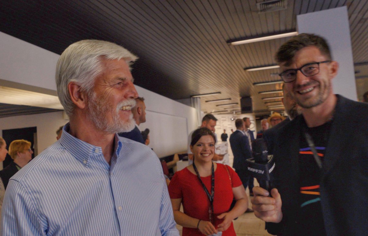 kluk z Prahy tweet media