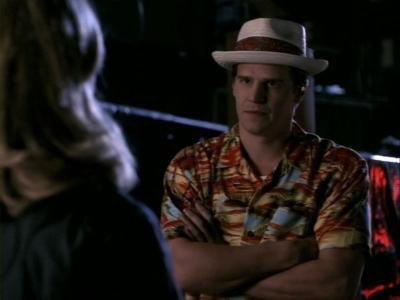 xorunnerxo's tweet photo. Who wore it better?? #angel #spike #davidboreanaz #jamesmasters
David 100% david https://t.co/rxdovEYfMV