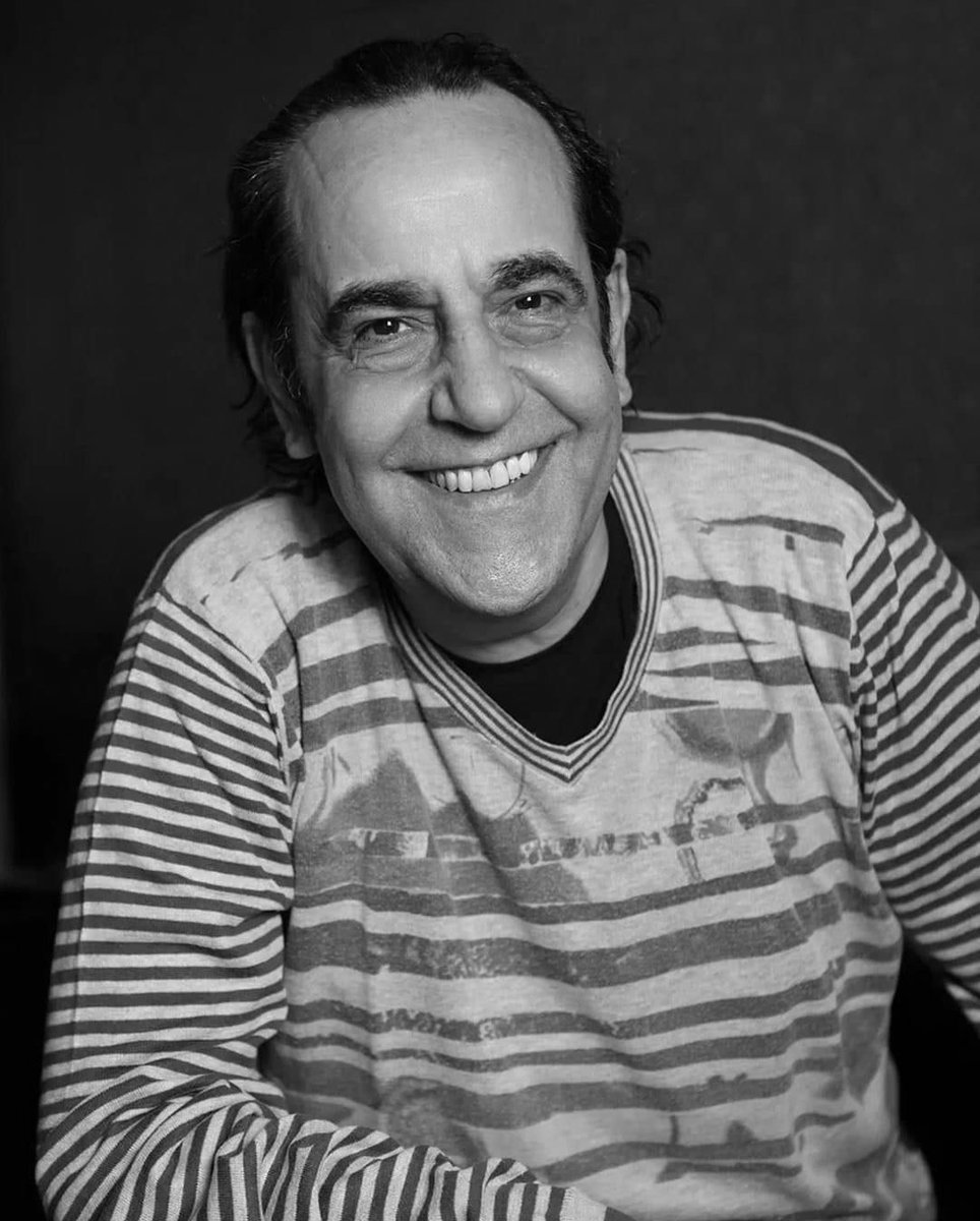 Ülkemizin sevilen ses sanatçılarından Özkan Uğur'un vefat haberini üzülerek öğrendik.

Merhuma Allah'tan rahmet; yakınlarına, ailesine ve tüm sevenlerine başsağlığı diliyoruz.
#ÖzkanUğur