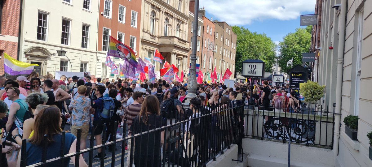paulmurphy_TD's tweet image. Huge turnout for #TransPride.

A tremendous response to the anti-Trans hate being promoted.

#TransRightsAreHumanRights