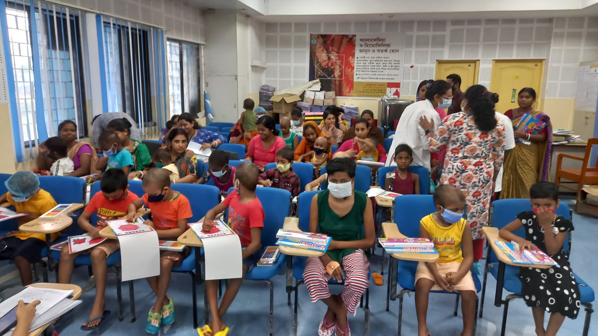 JLL organized an impactful activity where their employees dedicated their time and efforts to bring joy and support to children #battlingcancer in hospitals across India. Through various engaging activities, @JLL employees created a positive and uplifting environment.