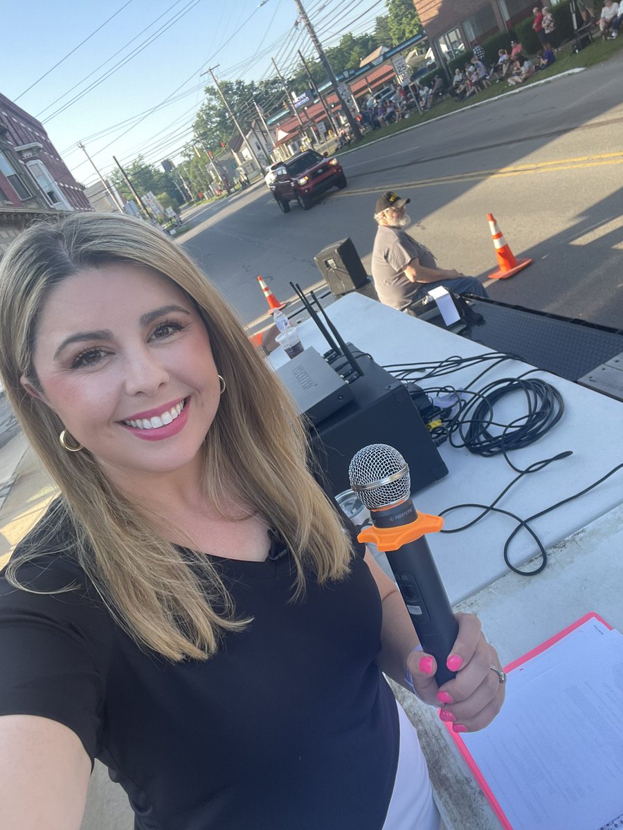 LindsayWFMJ's tweet photo. Sandy Lake Fun Days weekend is in full swing! Thank you for inviting me to host the Firemanβs parade last night to kick it all off! ππ
More than 200 people came out on a beautiful night! #sandylake #mercerpa https://t.co/pqJOEoi26P