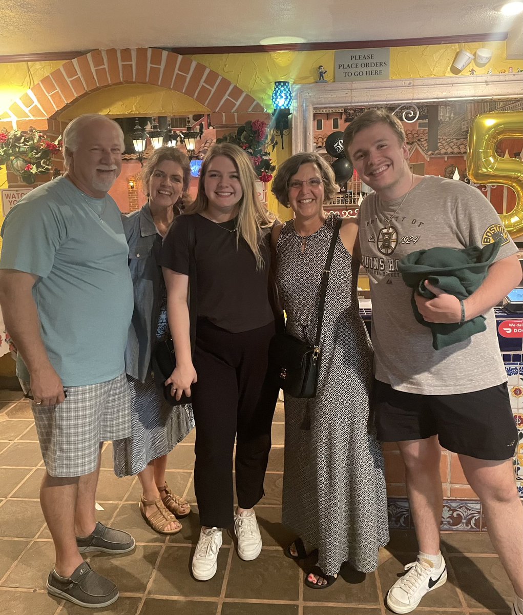 andrea barnes tweet media