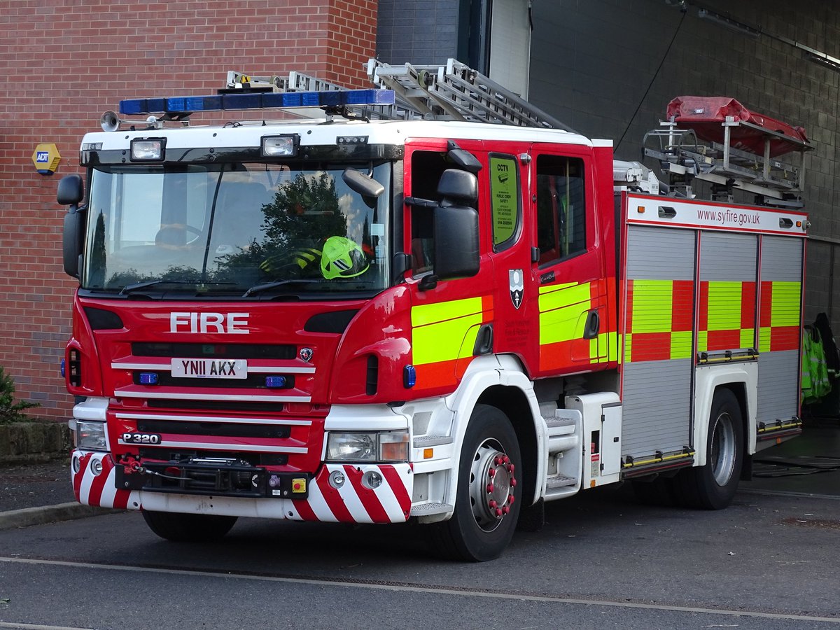FPhotographer05's tweet photo. Photos from yesterday evening of various appliances at some @SYFR stations (Rotherham, Tankersley &amp; Birley Moor). Big thanks to the crews at all stations for being very welcoming and letting me get some photos! https://t.co/Xsc1P54kx4