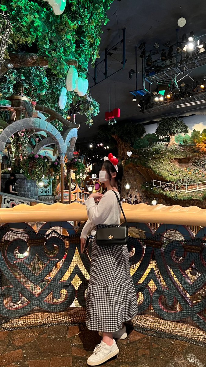 ____02chi's tweet photo. ずっとキティちゃん持ち歩いてた https://t.co/lNALh9M8uV