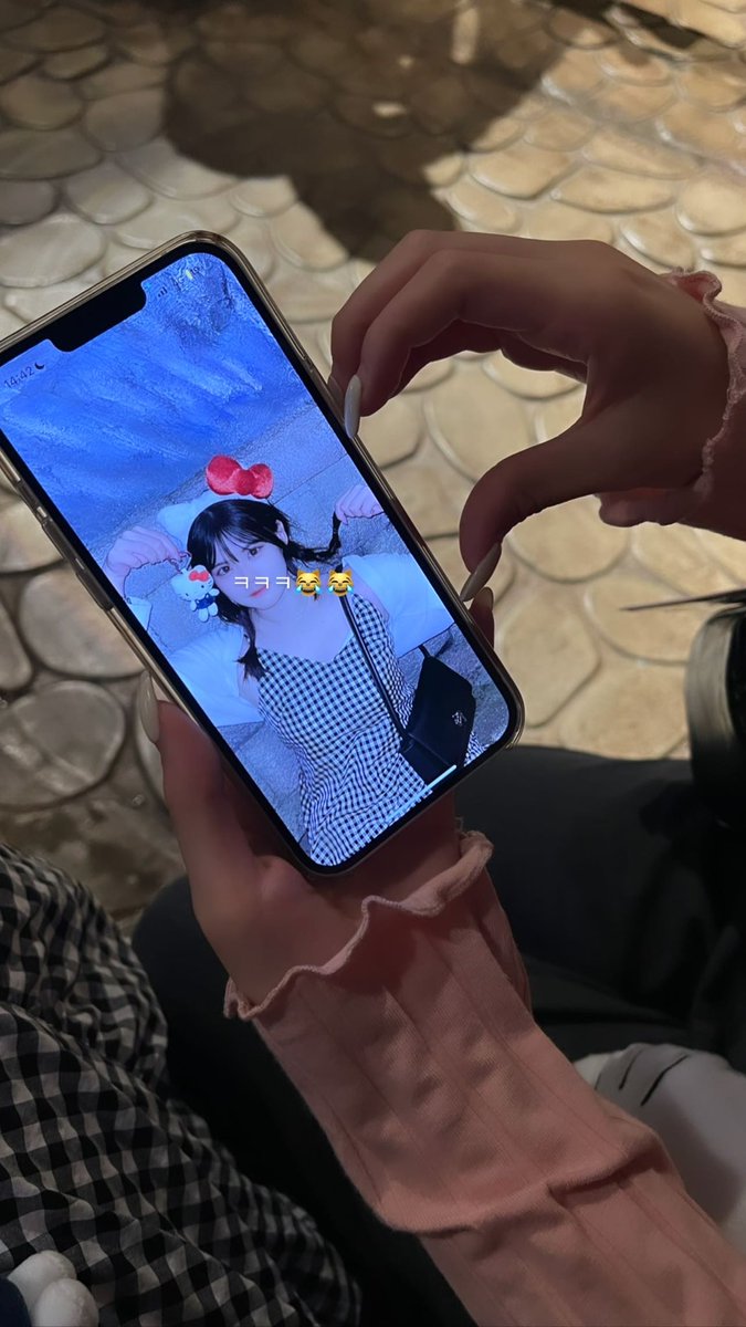____02chi's tweet photo. ずっとキティちゃん持ち歩いてた https://t.co/lNALh9M8uV