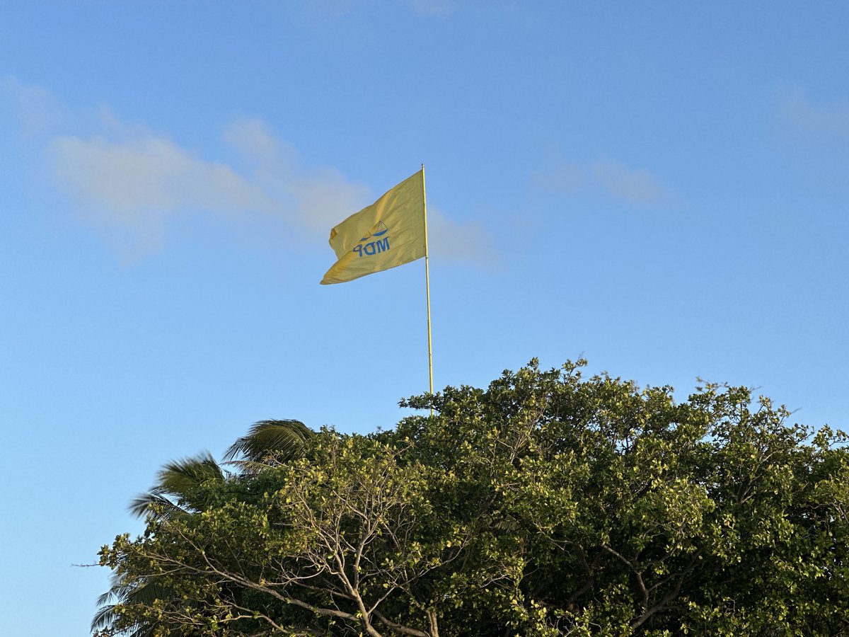 އެމްޑީޕީގެ ރިޔާސީ ކެންޑިޑޭޓް ރައީސް އިބްރާހީމް މުހައްމަދު <a href="/ibusolih/">Ibrahim Mohamed Solih</a> ށ.އަތޮޅަށް ވަޑައިގަންނަވާތީ،ފޯކައިދޫގައި މަރުހަބާ ދެންނެވުގެ ތައްޔާރީތައް ކުރިއަށް ދަނީ.

އިރާދަކުރެއްވިޔާ  ރައީސް އިބޫ ކާމިޔާބުކުރާނެ.
#Ibu2023
#UfaaveriAmaanRaajje