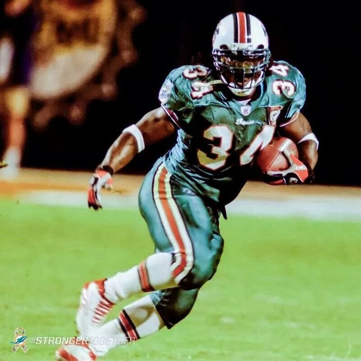 MrDavidRojo's tweet photo. Ricky Williams &amp; Eric Dickerson https://t.co/I7ldIzr6Yu