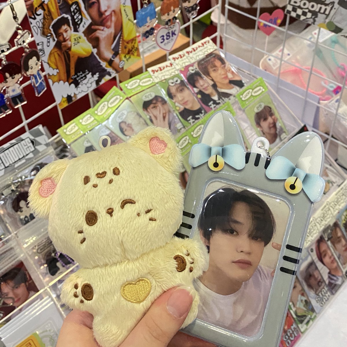 regaldocx's tweet image. p-land day 1 끝🌷

thank youuuu buat yang udah mampir atau jajan di booth regal yaa! we'll be there for day 2 too, yang besok ke pland jangan lupa mampir, see youuuu💗

#PLANDVol2 #PLANDVol2_Fanshop