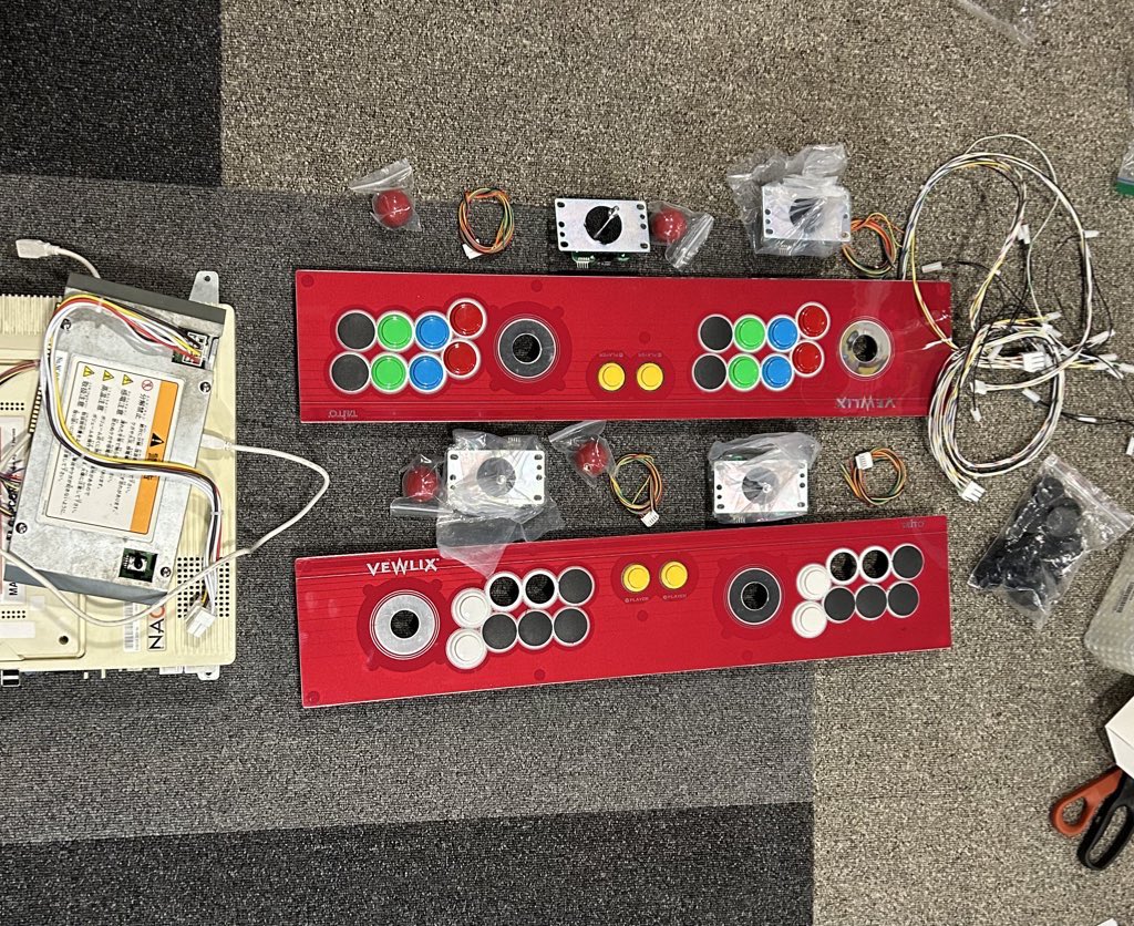 wsarcade's tweet photo. Some candy red control panels coming together for Do Don Pachi and Marvel VS Capcom 2!
#joysticks #veiwlix #videogame #controlpanel #buttons #japanesecab #arcade #wsaracde https://t.co/Ly1MYilEBB