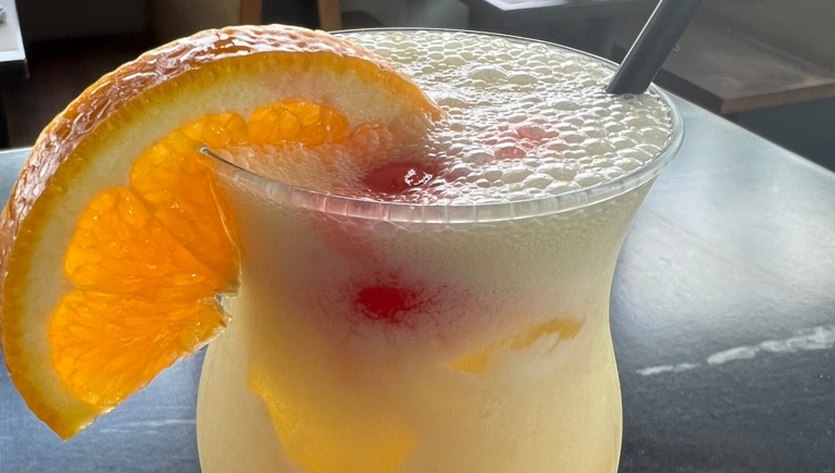 Showroom21701's tweet photo. Hello Summer! ππ Our Iced Pina Colada with Fabrizia Limoncello cream, Blue Chair coconut rum, and a citrusy blend is a mini vacation in a glass.
Sip and savor at Showroom daily till 9pm (10pm Fri/Sat).
#FrederickMD #FrederickCocktails #DrinkLocalFrederick #FrederickDrinks. https://t.co/3UhQo6q8g2