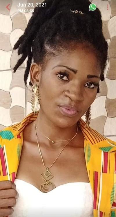 DellysMatchups's tweet photo. MIZZIN PESIN 

I am call loveline chia and this is my sister Bei lovetta chia she left limbe on the 9 of April 2022 since then we don't know where she is we have waited for her call until everyone is worried now.
#ReceiveSense #IntentionalLiving https://t.co/eV8QAcXmLr