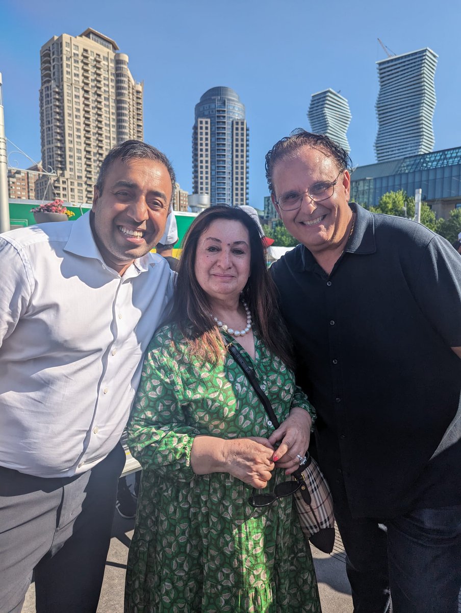 I was so glad to see @krasheedmpp and @RudyCuzzetto at @muslimfest today. Always a pleasure to spend time with you.