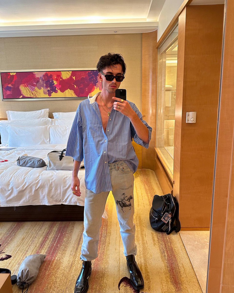 greysonchance's tweet photo. beaming from ear to ear in my hotel room right now .. thank you for the warmest welcome back China     <3 https://t.co/Gf7CfobE9B