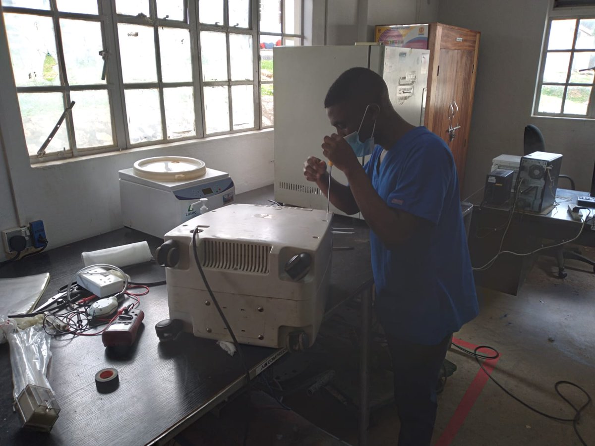 jjuuko_george's tweet photo. The #EWHSummerProgramUganda students enjoyed a wonderful first week of their second month. They worked with experienced hospital engineers to improve healthcare delivery at the facilities. We look forward to the coming weeks. @sseki_biomed_en @citemakbme @EngrWorldHealth https://t.co/YxHl1Wumdz