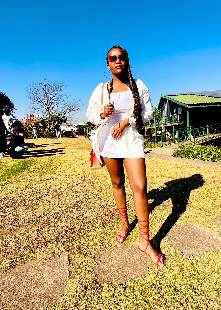 SparklinBeee's tweet image. Ngwenya Glass #BirthdayEve #9July 😊🎂🥂🎉🎉