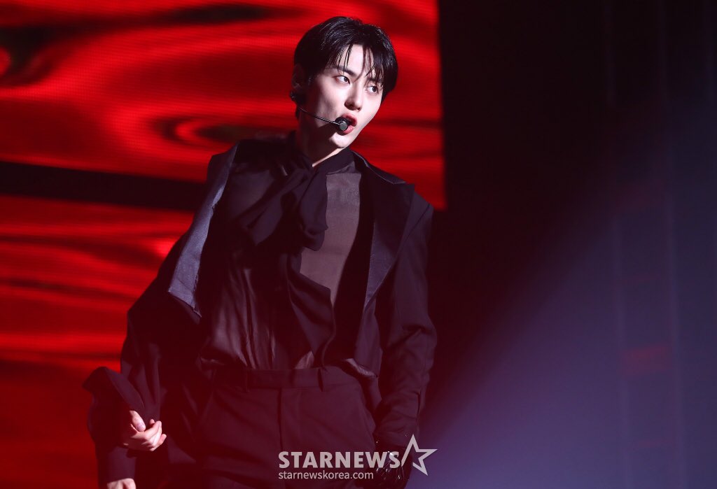 HWANGMINHYUN_TH's tweet photo. [PIC] 230708 ภาพ #ฮวังมินฮยอน🦊 ในงาน #2023AAABeginningConcert ที่ประเทศญี่ปุ่น | จากสำนักข่าว Star News(1)

#황민현 #HWANGMINHYUN #2023AAABC_男神 https://t.co/VQosuQAuzv
