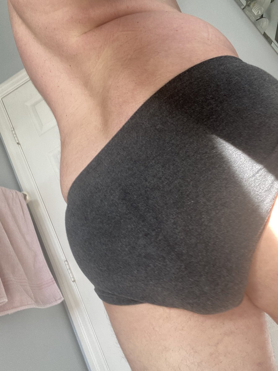 wetpantsjax1's tweet photo. https://t.co/STExtbsfar
