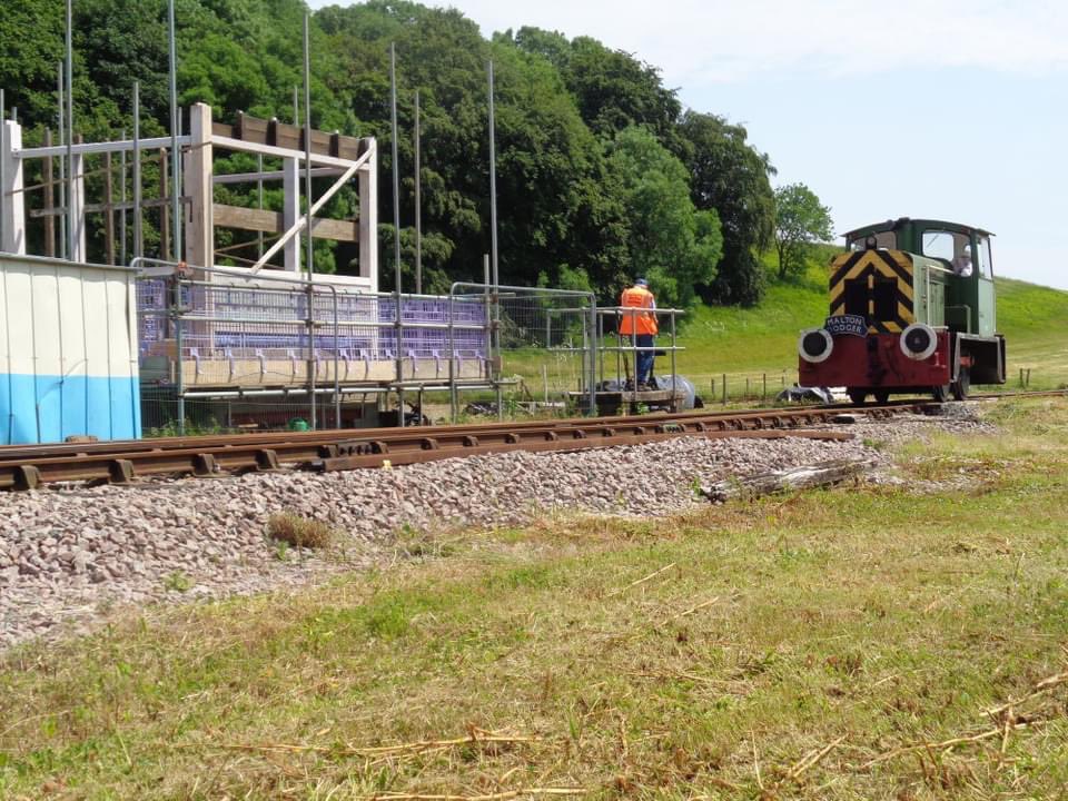 HullBarnsleySF's tweet photo. Sprotty Box Update !! 

Lads from Heritage scaffolding came back to site to provide the next lift on the signal box build.  This will help the box team start to fix the roof  onto the frame structure, over the next few weeks the box should start to take its full shape. https://t.co/ClhJV01ds0