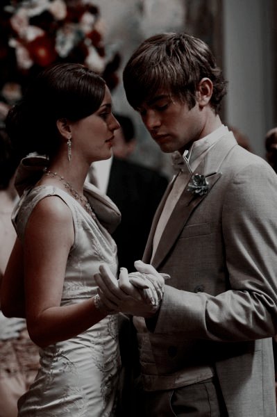 ㅤ
   ⌕ ›  𝐒𝐄 𝐁𝐔𝐒𝐂𝐀 𝐀 𝐍𝐀𝐓𝐄 𝐀𝐑𝐂𝐇𝐈𝐁𝐀𝐋𝐃

      ››  Gossip Girl (Semi)Canon.
      ››  Conocimiento del pj.
      ››  Otp con Blair.

  ᴍᴅ ғᴏʀ ɪɴғᴏʀᴍᴀᴛɪᴏɴ ↻ ¿ʀᴇᴛᴡᴇᴇᴛ?
ㅤ