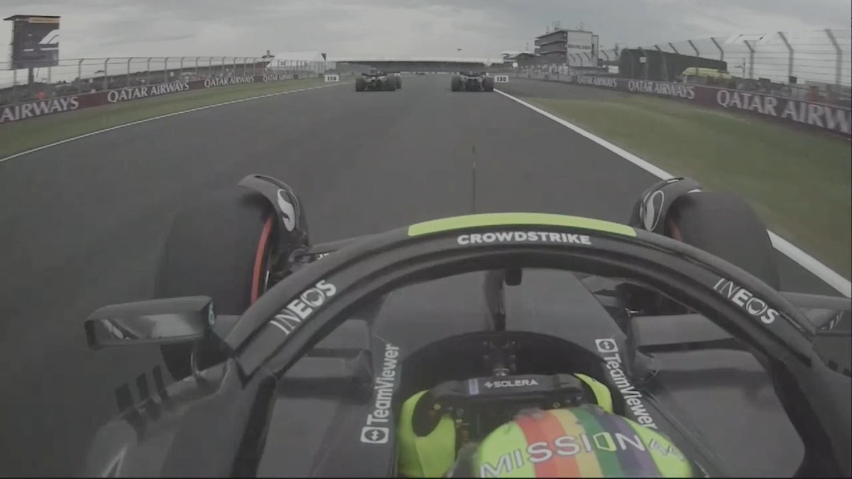 FerrariNewsUK's tweet photo. 📸 - Verstappen overtaking George under yellow flags. https://t.co/OWuwt3oBlm