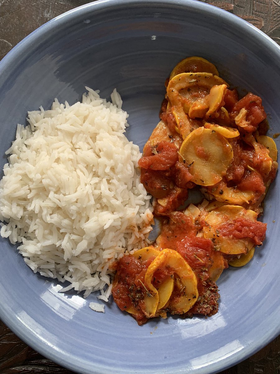 Fish with Summer Squash and Tomato sauce and rice 

#foodie #foodieforlife #yummy #foodporn #fish #summersquash #tomatosauce #rice #italianrecipe #italianfood #italianfoodporn #delicious #healthyeating #healthyfood #healthyfoodporn