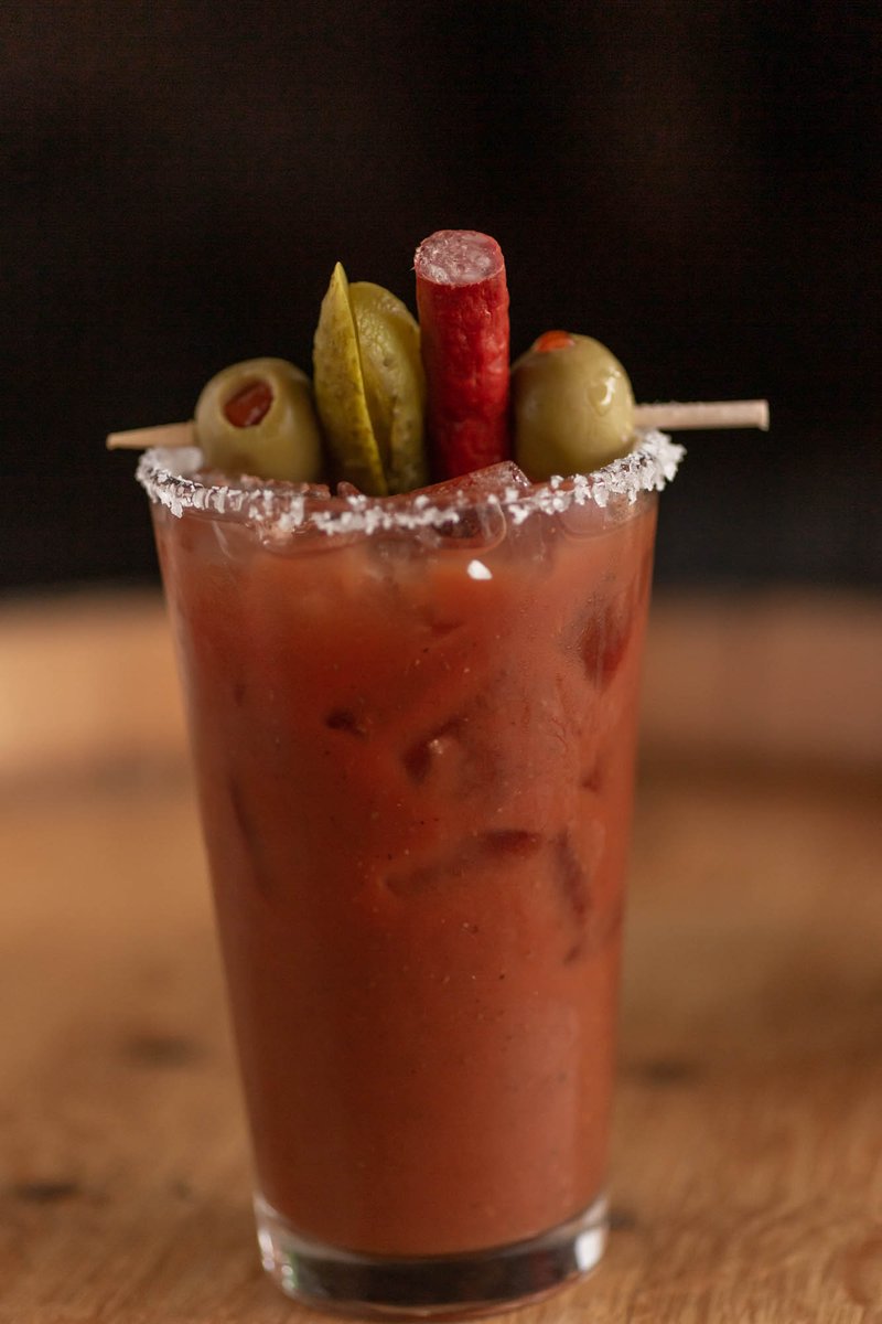 📣📣📣 $5 Classic Bloody Marys  &amp; Classic Margaritas - 16oz! 📣📣📣 #DellaViti