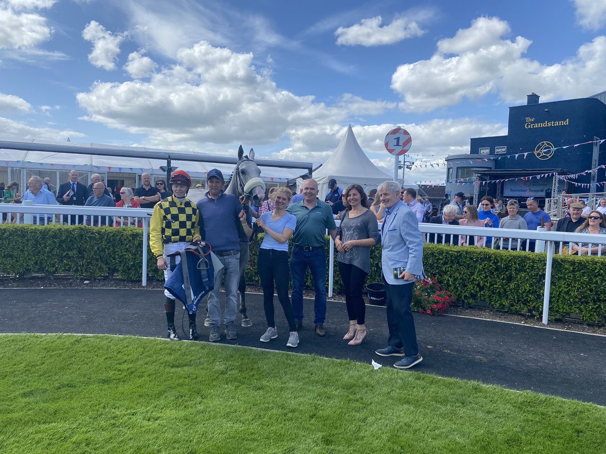 Naas Racecourse tweet media