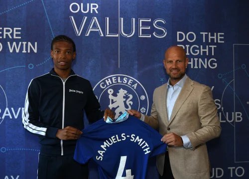 FabrizioRomano's tweet photo. Official, confirmed. Chelsea sign 17 yo defender Ishe Samuels-Smith from Everton for £4m 🔵 #CFC

“It was a shock to me because it all happened quickly, but I’m really glad to be here. It’s going to be a good experience coming into such a big club”, ISS says. https://t.co/udCewVddkB