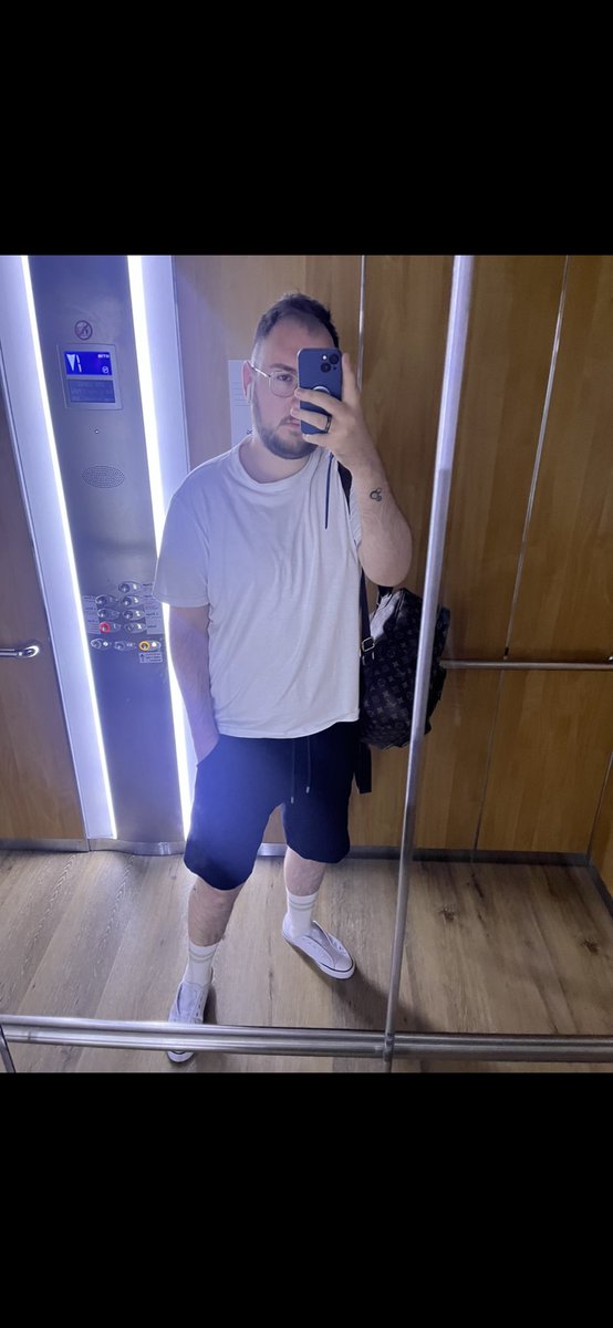Tobi_elian's tweet photo. Off to do some sport 😜😋

#lgbtq🌈 #homosexuell #loveislove #loveyourself #loveyourlife #lovetoday #beyourself #classyboy #gay #gayboy #gaypic #instagay #instafollow #instalike #instagood #austria #summer #Tweet #sport https://t.co/VLxb6Xz2ol