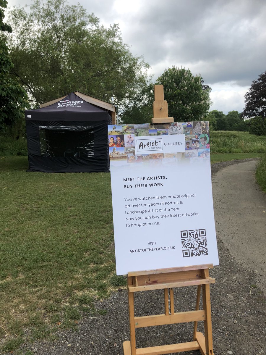 LouiseStebbing's tweet photo. What an amazing experience on Sky landscape Artist of the Year at Hever Castle all the details when it’s shown next year. #artistoftheyear #skyarts #HeverCastle https://t.co/K1QgVdJcs8