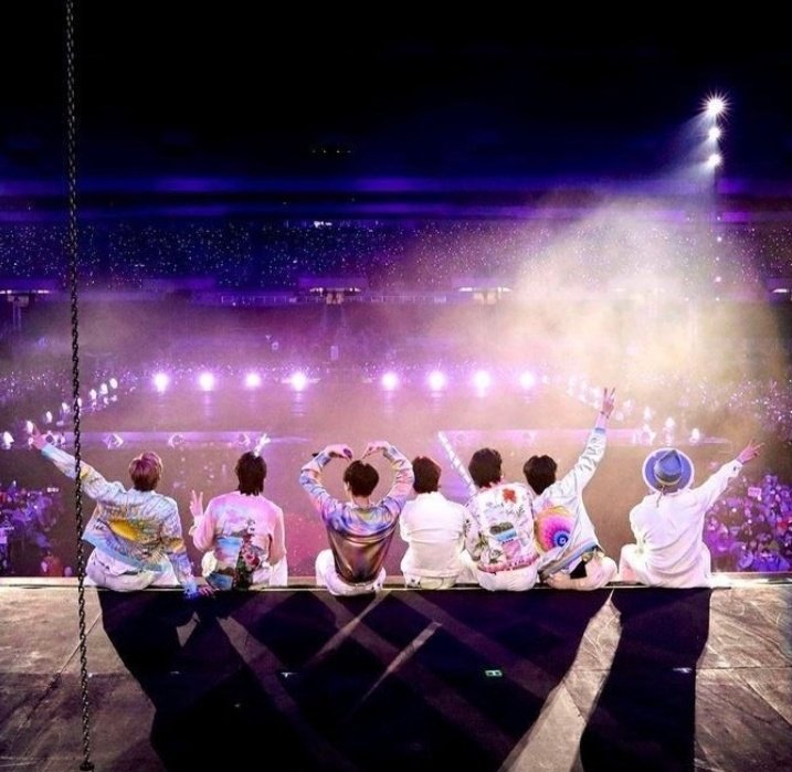 HAPPY ARMY DAY 
HAPPY BIRTHDAY ARMY 
#HappyBDayARMY
#HappyBirthdayARMY
#Happy10thAnniversaryARMY
#10thARMYDAY
#ARMYturns10Today
#BTSARMY10thBirthday