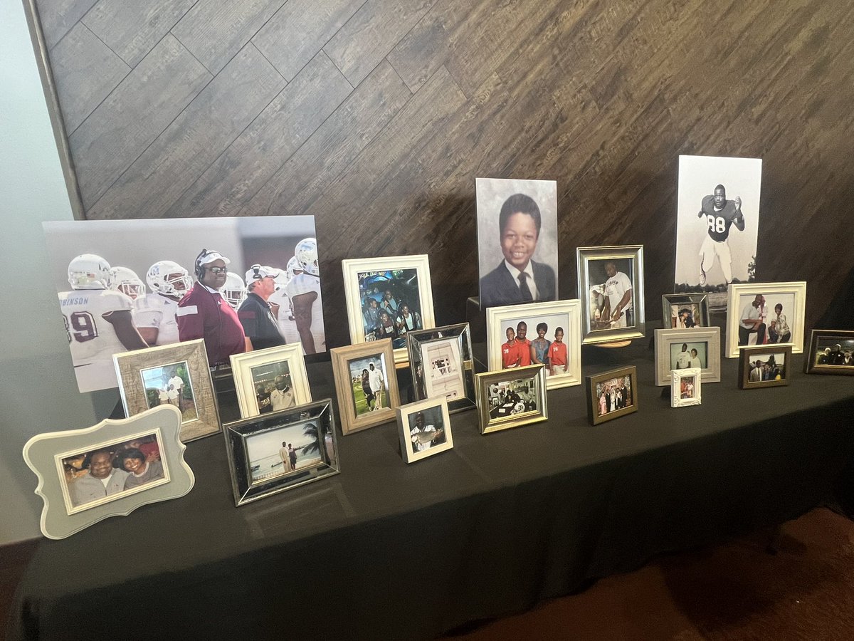 TheBenPeck's tweet photo. Here. #GigEm | #RIPTP https://t.co/tCfiqgJN2g
