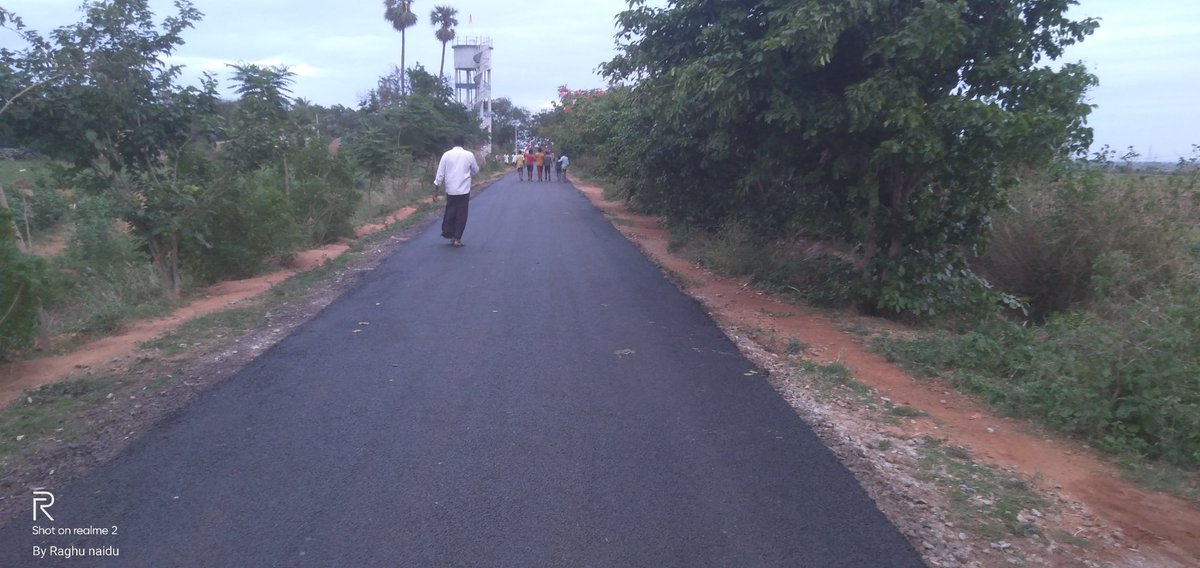 Raghunaidutappa's tweet photo. 75 సంవత్సరాల స్వతంత్ర భారతదేశం లో కళ గానే మిగిలిపోతుంది అన్న మా నౌరోజి క్యాంప్ గ్రామము జోగులాంబ గద్వాల్ జిల్లా ప్రజల యొక్క గొప్ప కళ మన కెసిఆర్ సార్ గారి ��శీర్వాదం తో నెరవేరింది ఇది చాలా సంతోషకరమైన సందర్భం...its a very very emotional moment for us tq kcr sir and @KTRBRS sir garuu https://t.co/gKDGQN4cr6
