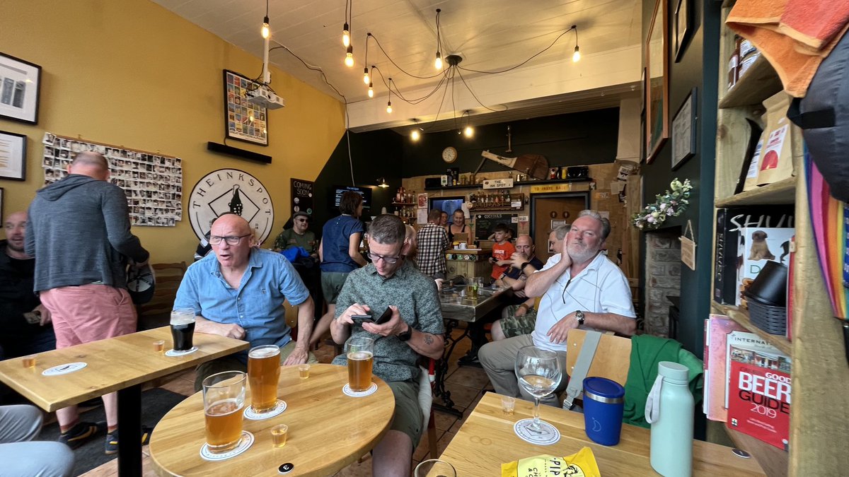 6thfret's tweet photo. Me and β¦@NorthXNorthEβ© did something great here.
The people who love it really love it, and it has its own little community and friendly, happy, people.
#justmagic https://t.co/jlqNh9K6gM
