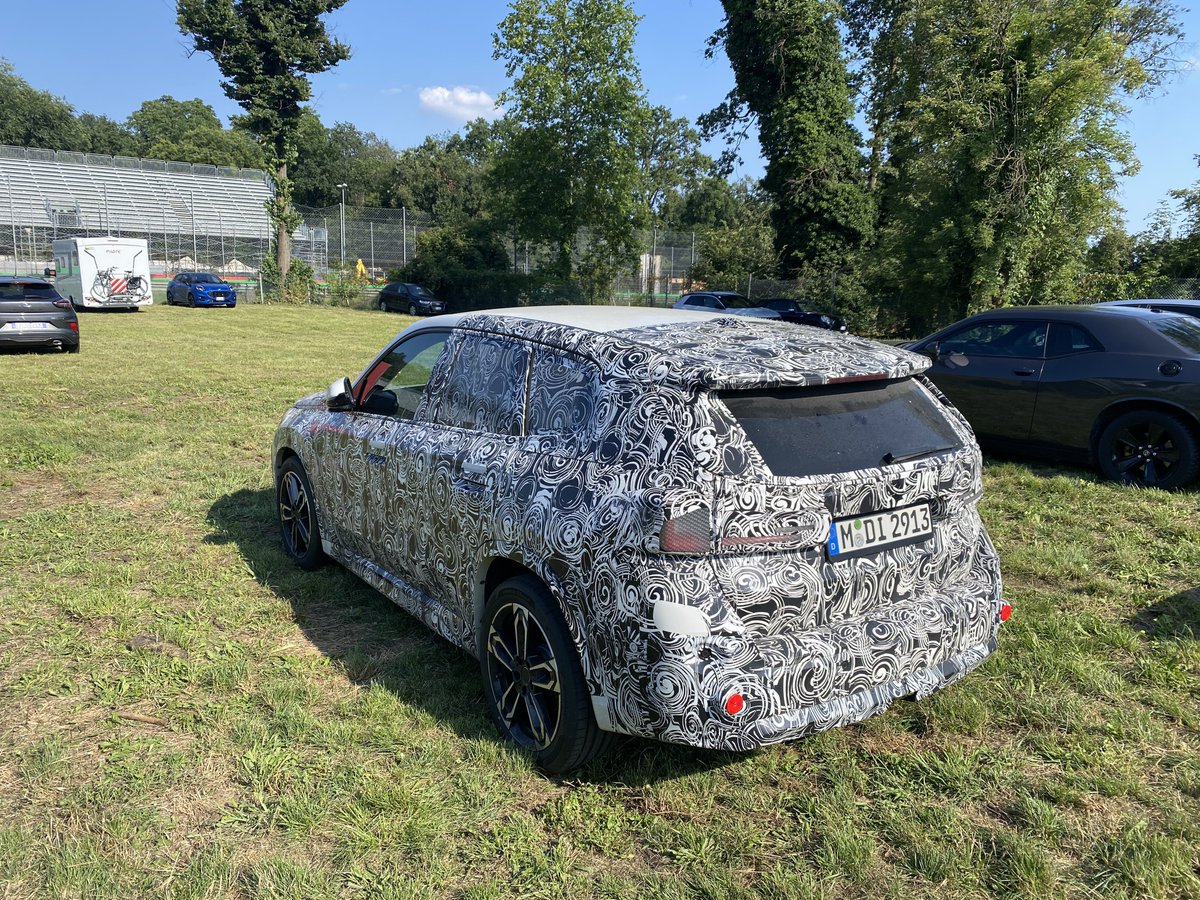 just_franta's tweet image. #monza circuit and #bmw #testcar. Interesting.