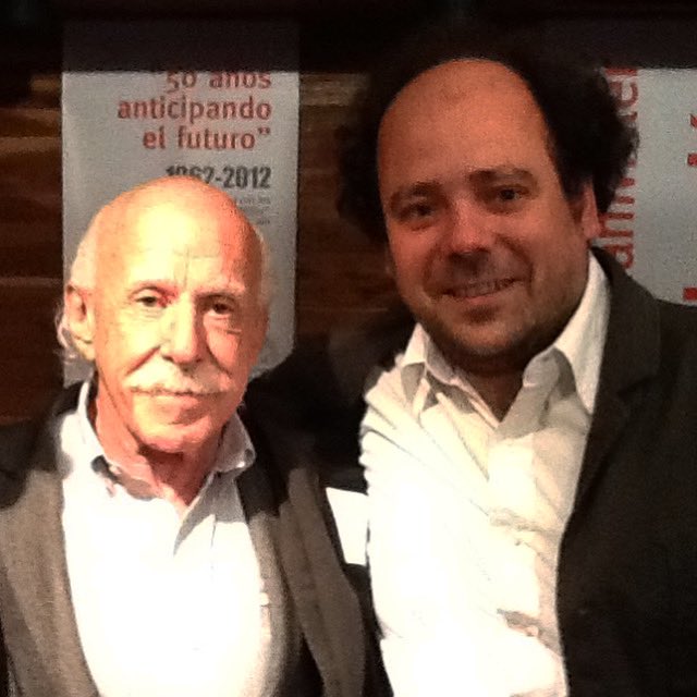 Juanshakespear's tweet photo. Hasta siempre Hugo Kogan, más que maestro fuiste un héroe. La chispa que encendió mi carrera. https://t.co/9YVG4sxylN