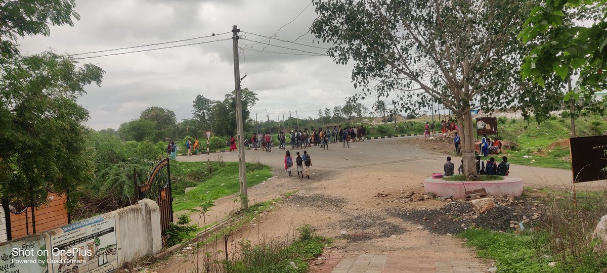 majbutsing's tweet photo. Nh 47 near jalat Village ta-dist-dahod (guj)need underpass in highway because about 350 praimary student  and more thane 700  other people road cross  every day .  everyone feel unsafe when a cross road 1/2 accident in every week.pls do needful @nitin_gadkari @c https://t.co/d7nv40NANj